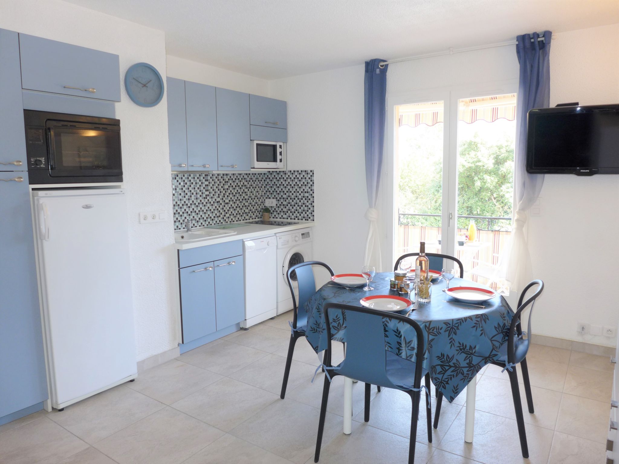 Foto 9 - Apartamento de 1 quarto em Fréjus com vistas do mar