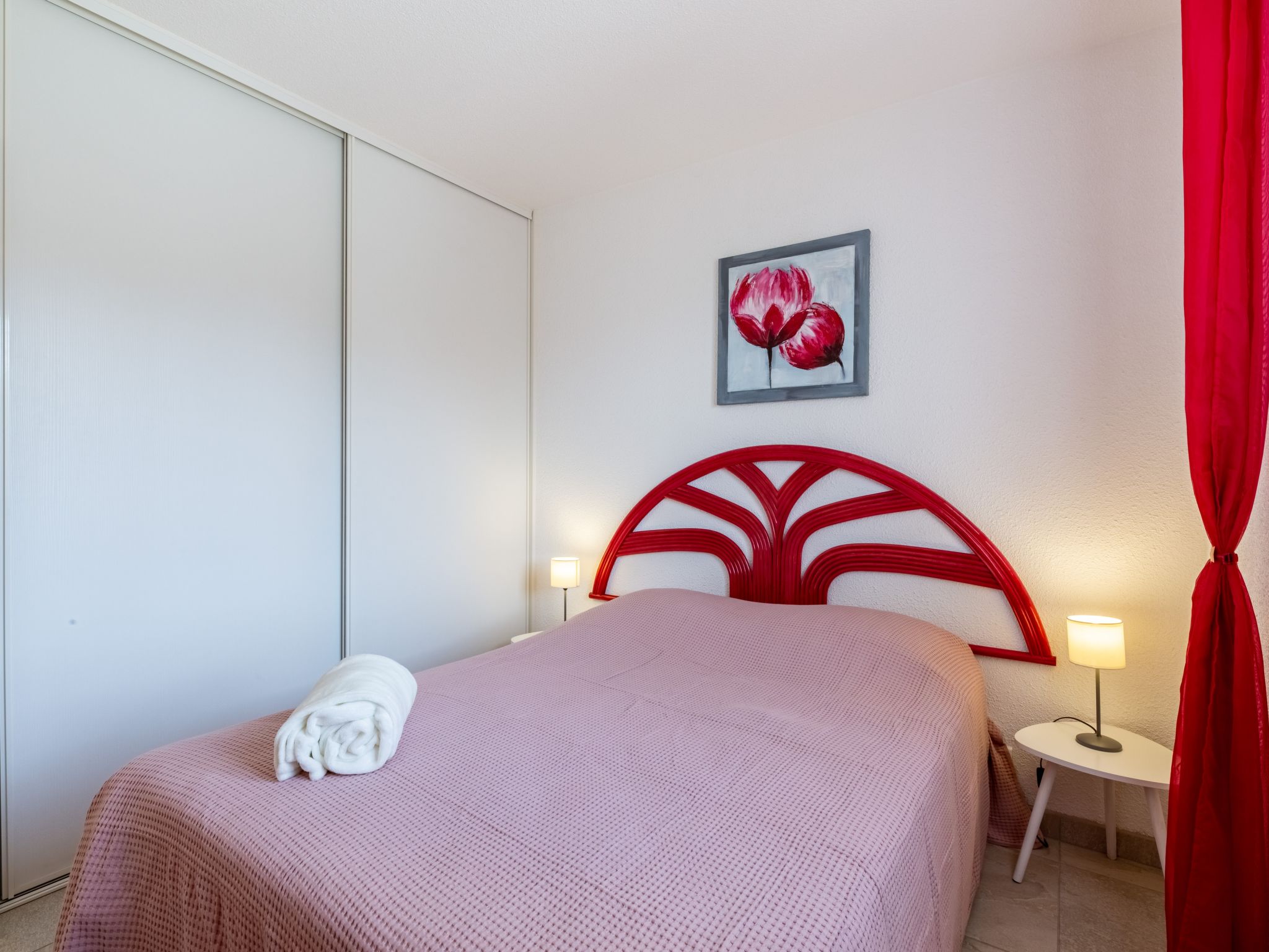 Foto 14 - Appartamento con 1 camera da letto a Fréjus con vista mare