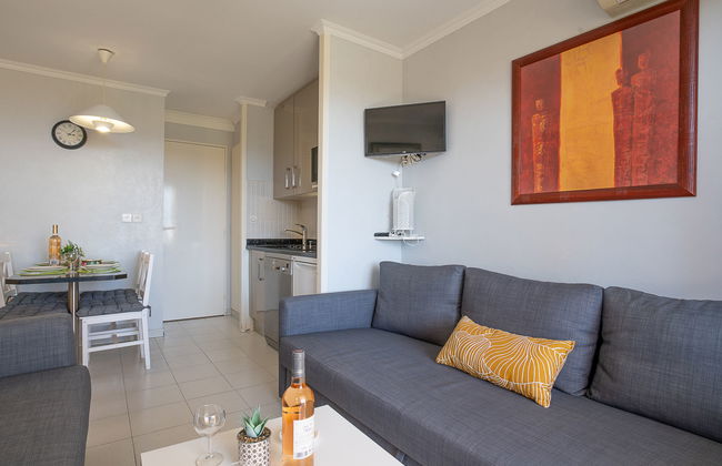 Apartamento de 1 quarto em Saint-Raphaël com piscina e jardim - Foto 7