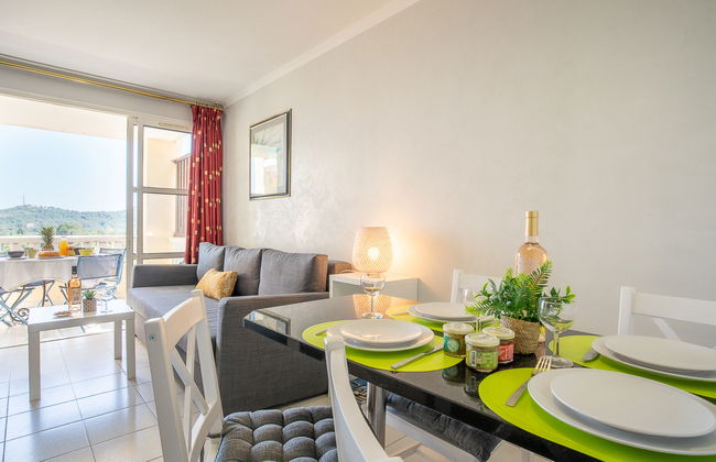 Apartamento de 1 quarto em Saint-Raphaël com piscina e jardim - Foto 3