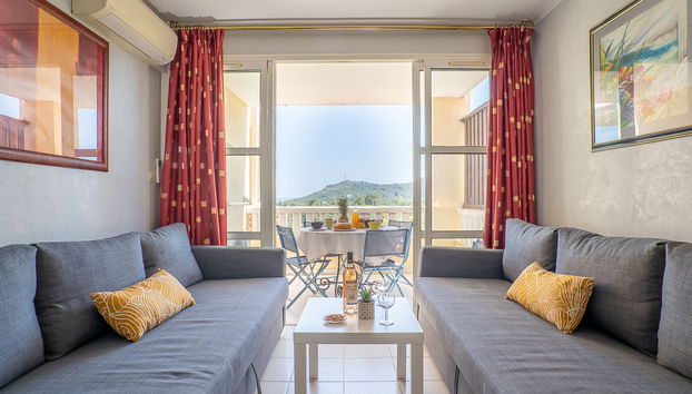 Apartamento de 1 quarto em Saint-Raphaël com piscina e jardim - Foto 2