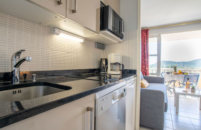 Apartamento de 1 quarto em Saint-Raphaël com piscina e jardim - Foto 4