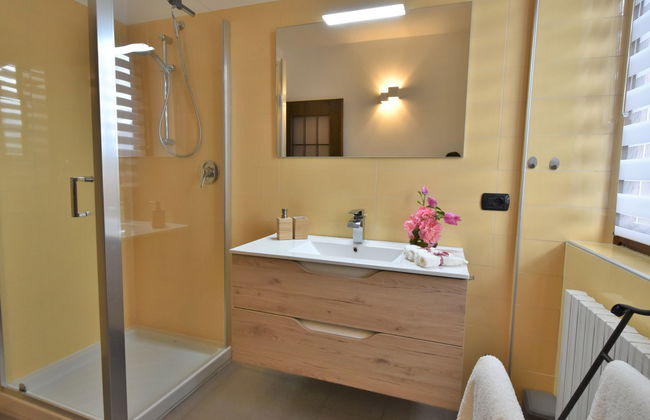 Apartamento de 3 quartos em Ardenno com piscina e jardim - Foto 25