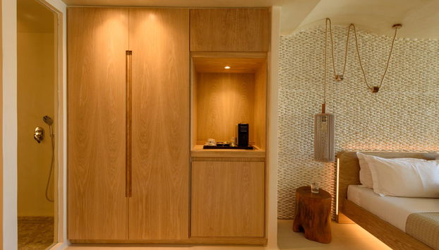 Divelia East Suites - Photo 5