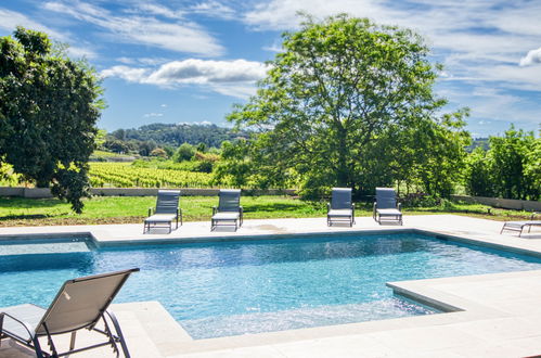 Photo 2 - Maison de 4 chambres à Besse-sur-Issole avec piscine et jardin