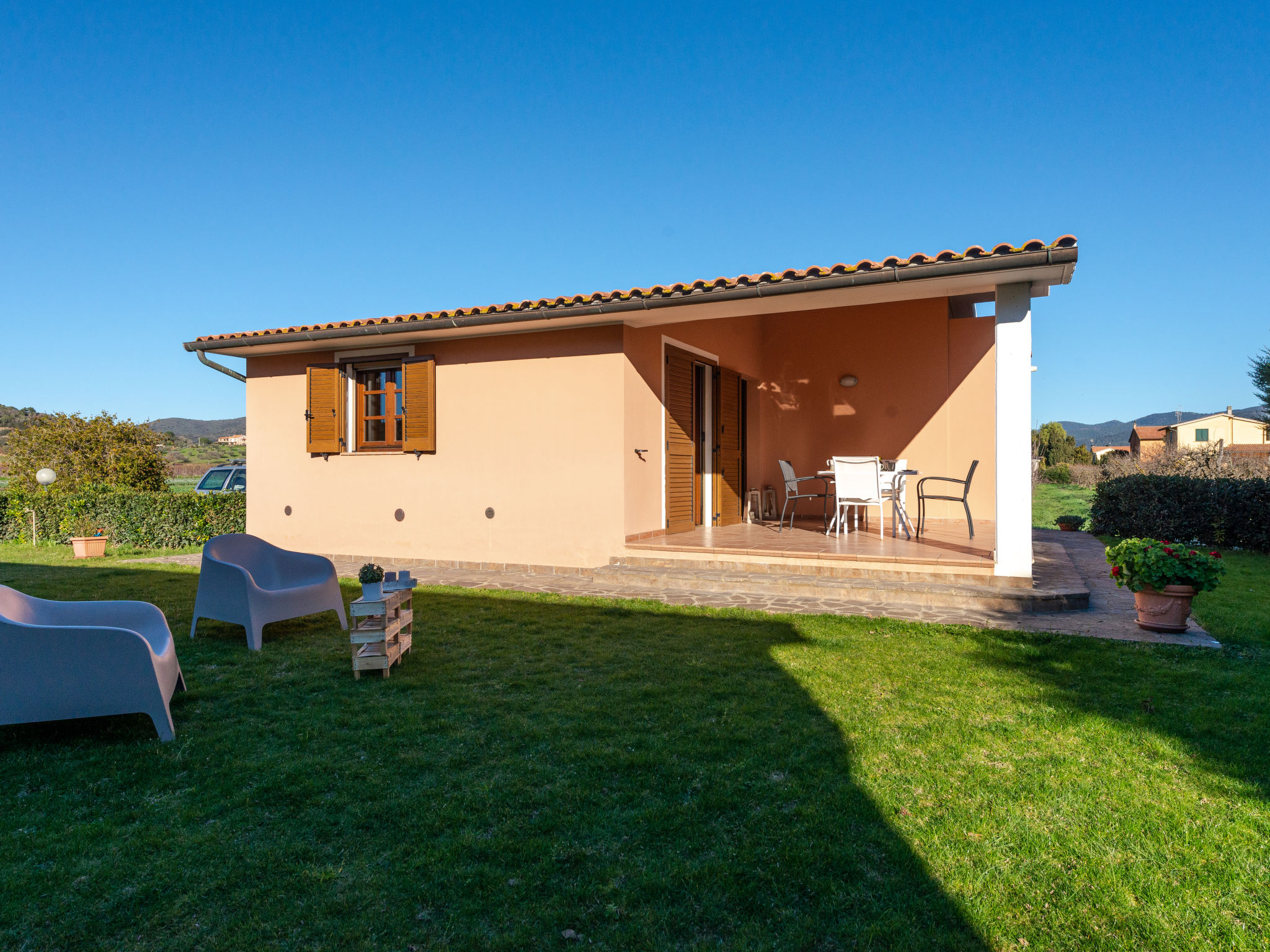 Foto 1 - Haus mit 2 Schlafzimmern in Castiglione della Pescaia mit garten und blick aufs meer