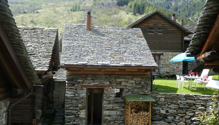 Photo 1 - Maison de 1 chambre à Serravalle avec jardin