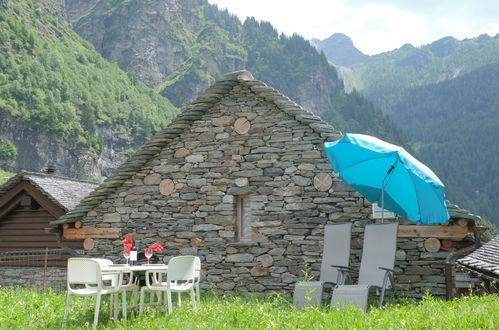 Foto 5 - Casa de 1 habitación en Serravalle con vistas a la montaña