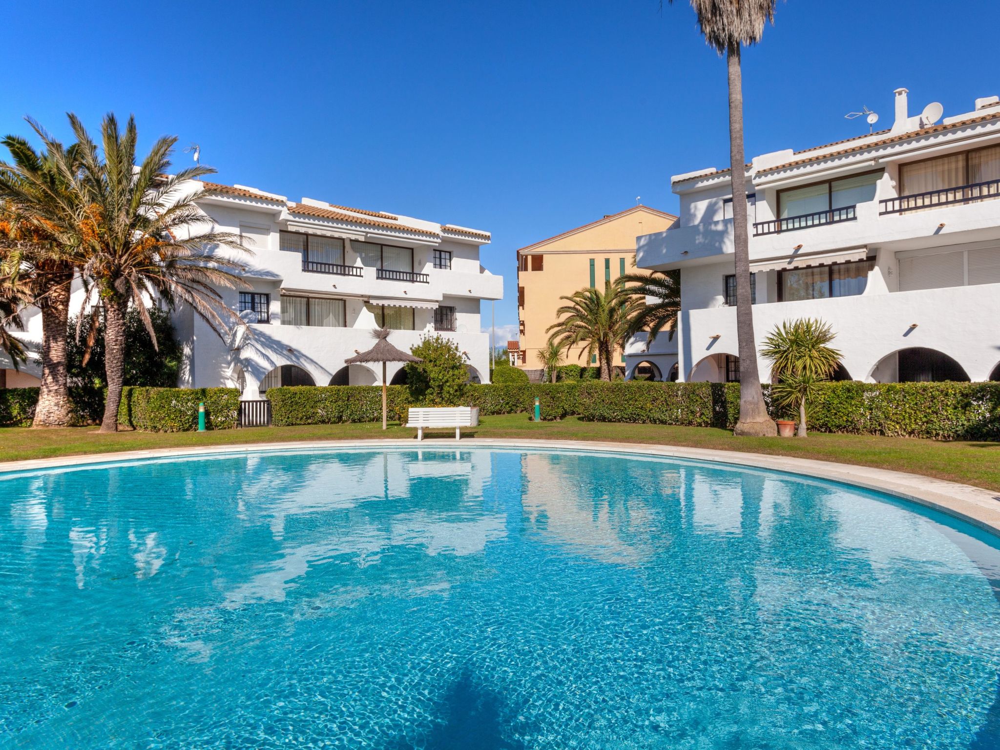 Photo 14 - Appartement de 2 chambres à Pals avec piscine et vues à la mer