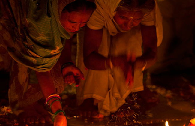 Ganges Aarti Darshan - Private - Photo 4