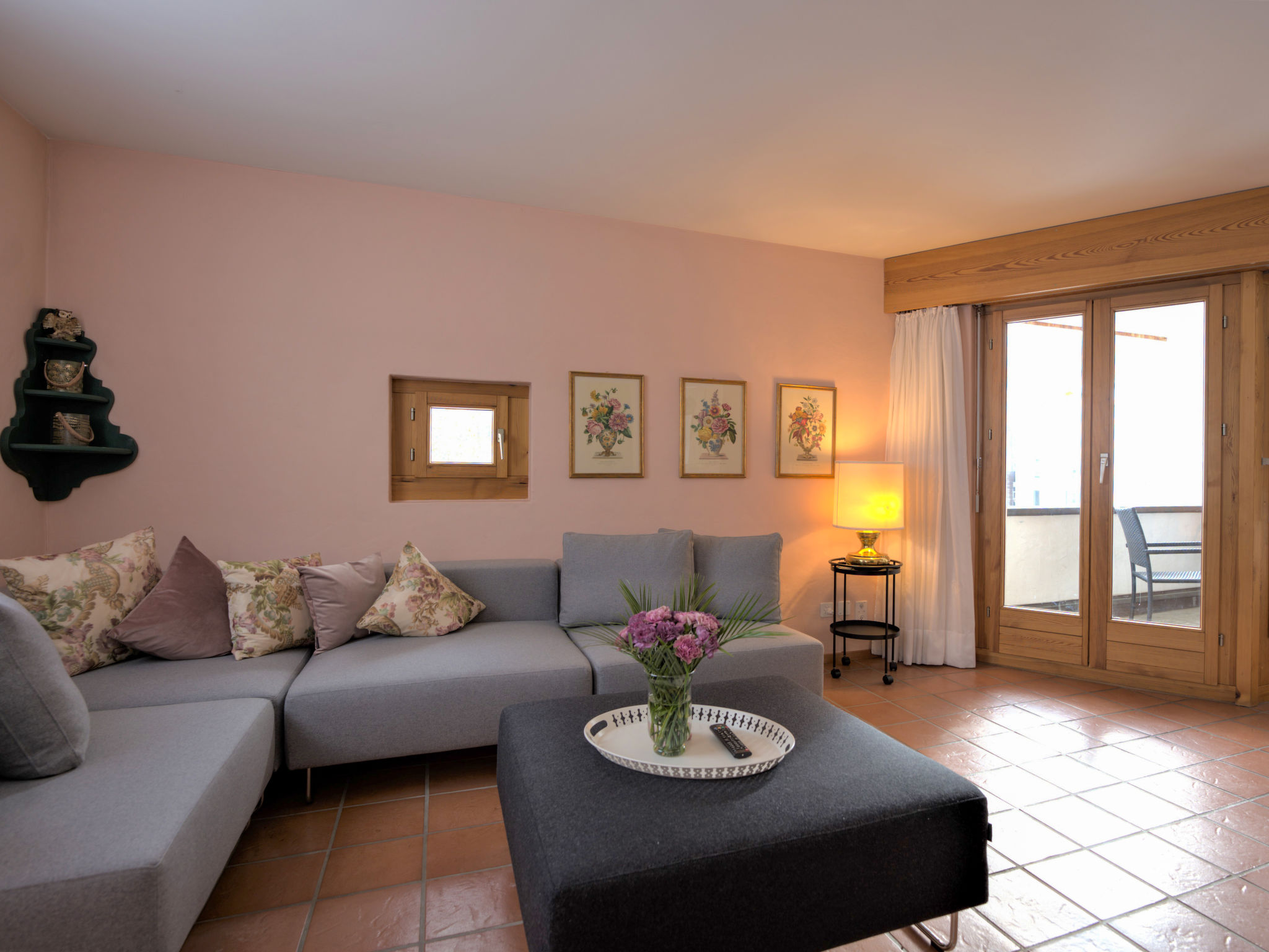Foto 2 - Appartamento con 2 camere da letto a Sankt Moritz con vista sulle montagne