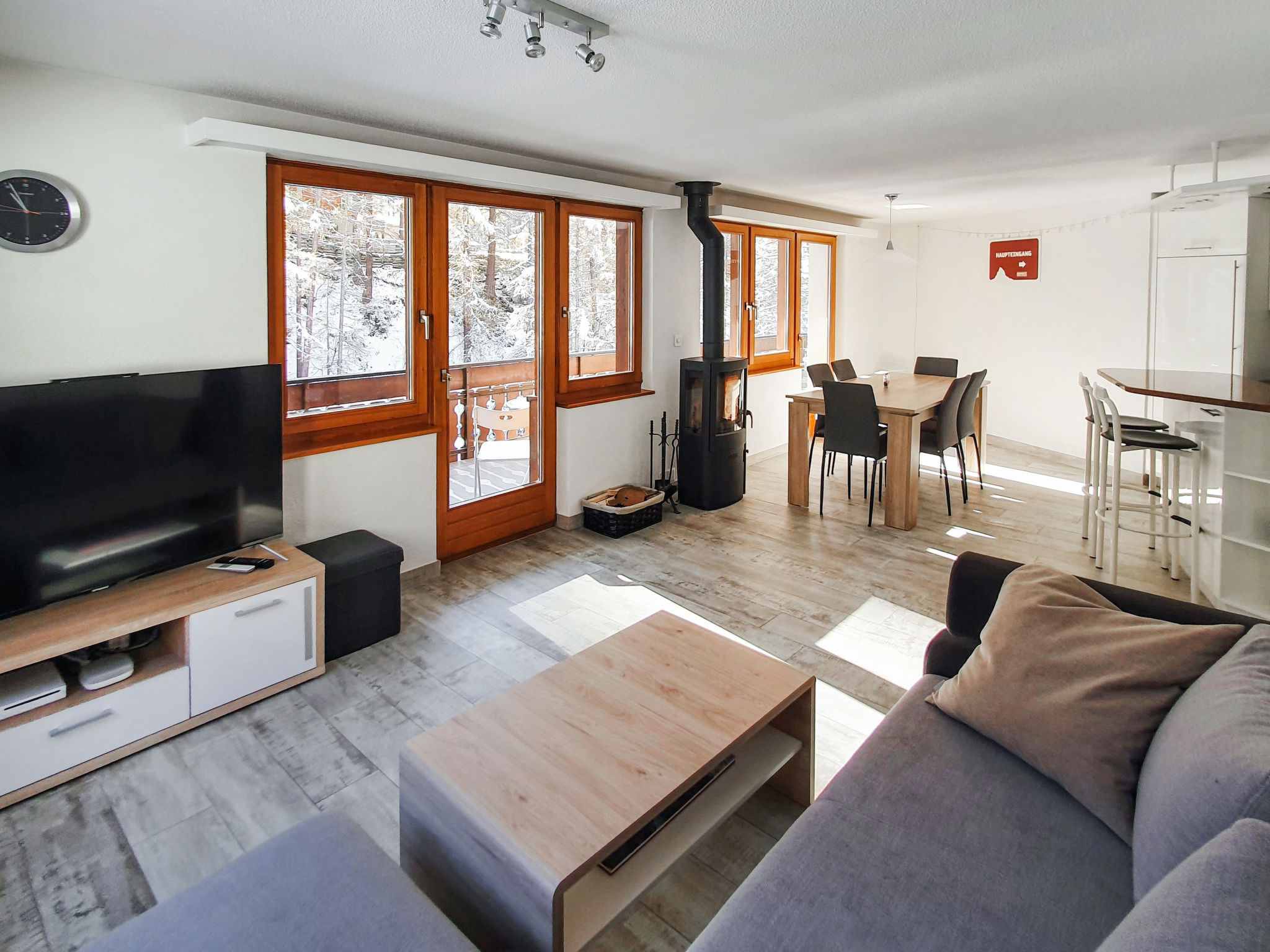 Photo 3 - 3 bedroom Apartment in Zermatt with mountain view