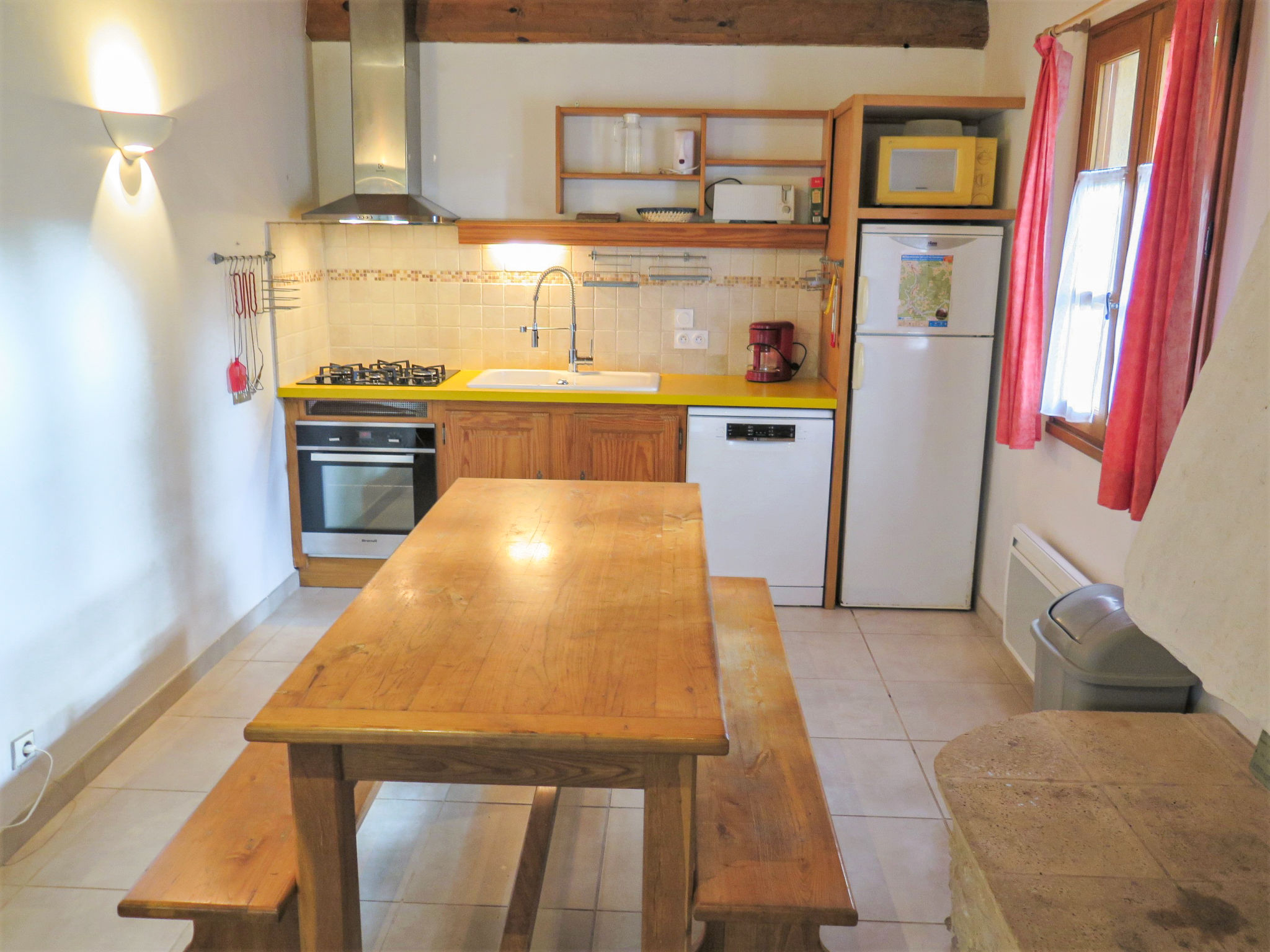 Photo 10 - 2 bedroom House in Blanquefort-sur-Briolance with private pool and garden