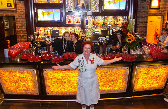 Hard Rock Cafe Manchester – acceso prioritario - Foto 3