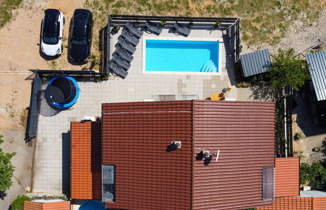 Casa de 8 quartos em Dobrinj com piscina privada e terraço - Foto 37