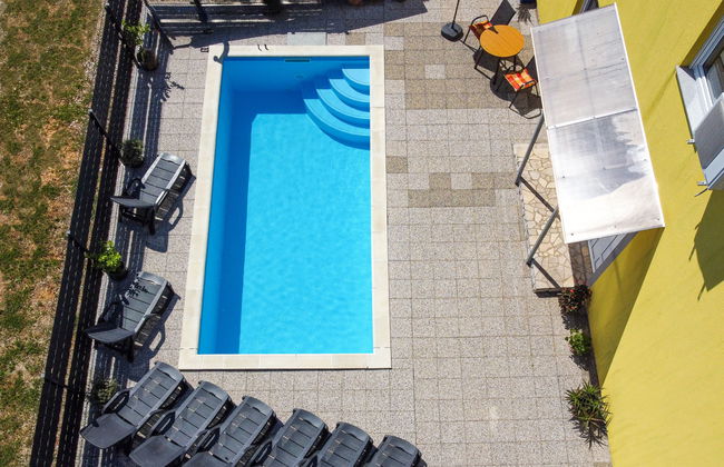 Casa de 8 quartos em Dobrinj com piscina privada e terraço - Foto 36