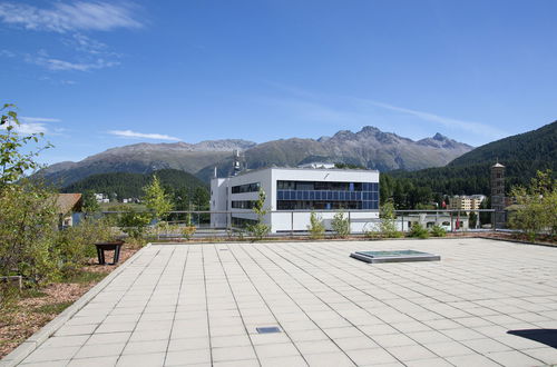 Foto 5 - Apartment mit 3 Schlafzimmern in Sankt Moritz mit terrasse