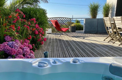 Photo 2 - 3 bedroom House in Plouguerneau with garden and sea view