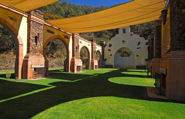 Sierra Lago Resort & Spa - Photo 12