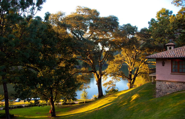 Sierra Lago Resort & Spa - Photo 10
