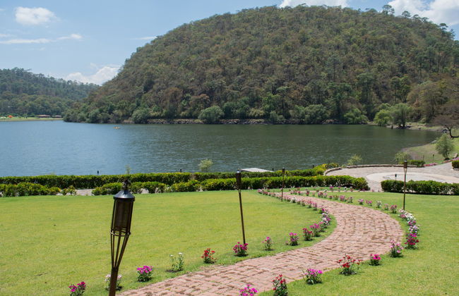 Sierra Lago Resort & Spa - Photo 14