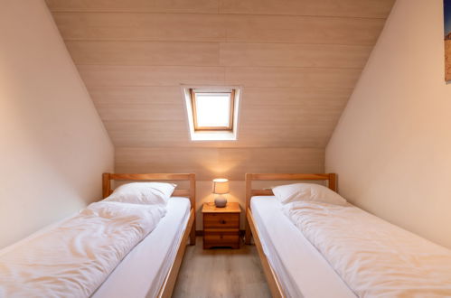 Foto 22 - Appartamento con 2 camere da letto a Bredene con vista mare