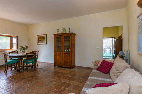 Photo 15 - 2 bedroom Apartment in Cinigiano with swimming pool and garden