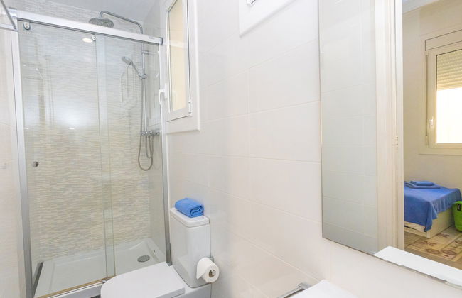 5 bedroom Apartment in Barcelona with garden - Photo 31