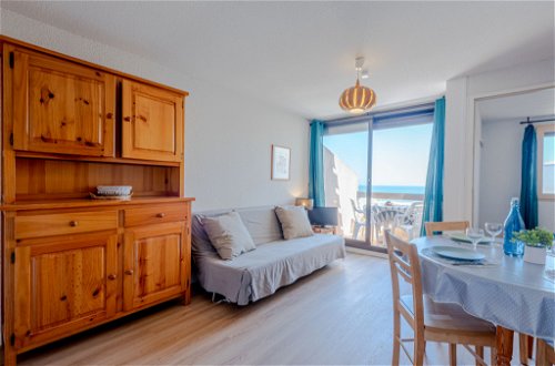 Foto 8 - Appartamento con 2 camere da letto a Le Barcarès con vista mare