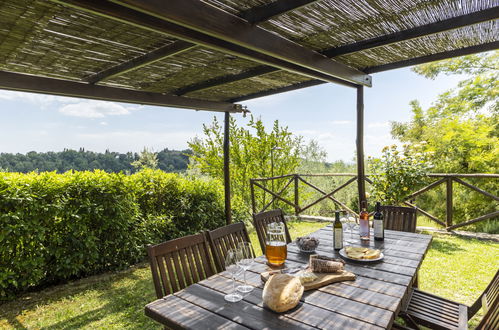 Foto 35 - Appartamento con 4 camere da letto a Poggibonsi con piscina e giardino