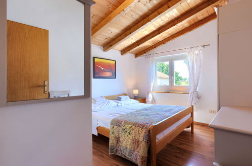 Foto 13 - Casa con 1 camera da letto a Kaštelir-Labinci con piscina e vista mare