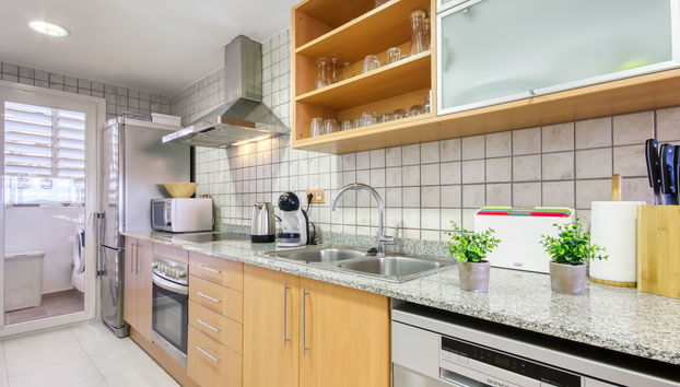 4 bedroom Apartment in Palau-saverdera with garden and terrace - Photo 4