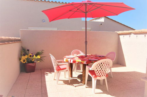 Photo 14 - 2 bedroom Apartment in Saint-Cyprien with swimming pool and terrace