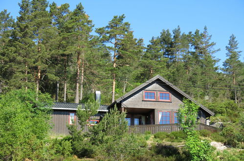 Foto 1 - Casa de 4 quartos em Fossdal com jardim e terraço