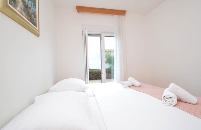 Apartamento de 2 quartos em Pirovac com jardim e terraço - Foto 12