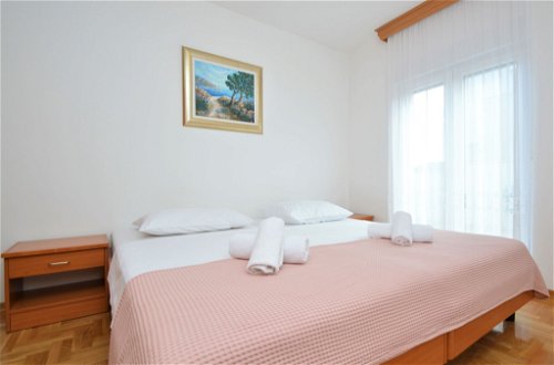 Foto 10 - Apartment mit 1 Schlafzimmer in Pirovac mit terrasse und blick aufs meer