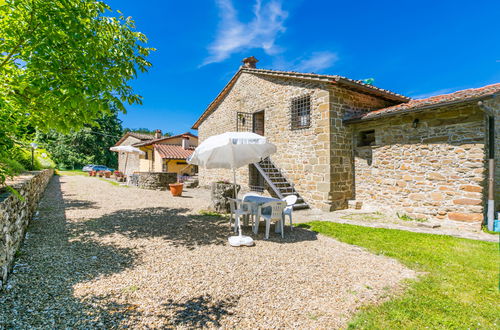 Foto 8 - Appartamento con 2 camere da letto a Pelago con piscina e giardino