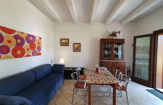 Foto 3 - Apartment mit 1 Schlafzimmer in Syrakus mit schwimmbad und garten