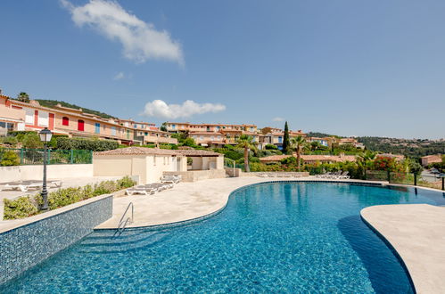 Foto 2 - Apartamento de 1 habitación en Roquebrune-sur-Argens con piscina y terraza