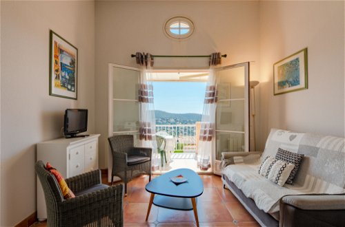 Foto 6 - Appartamento con 1 camera da letto a Roquebrune-sur-Argens con piscina privata e vista mare