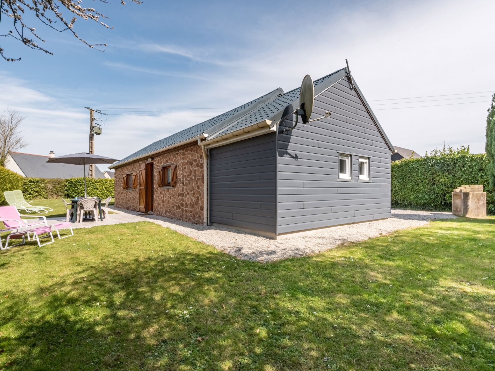 Photo 2 - Maison de 2 chambres à La Haye-d'Ectot avec terrasse et vues à la mer