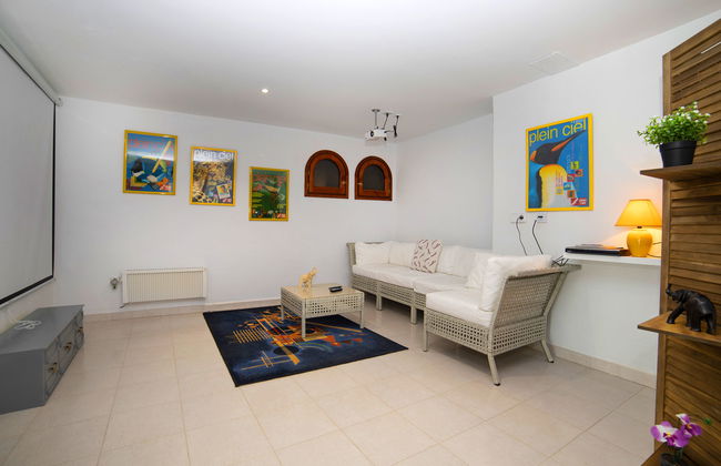 Casa de 4 quartos em Calp com piscina privada e jardim - Foto 16