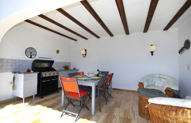 Casa de 4 quartos em Calp com piscina privada e jardim - Foto 24