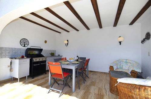 Foto 5 - Casa de 3 quartos em Calp com piscina privada e jardim