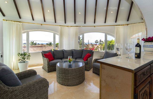 Casa de 4 quartos em Calp com piscina privada e jardim - Foto 15