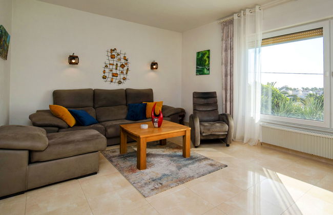 Casa de 4 quartos em Calp com piscina privada e jardim - Foto 27