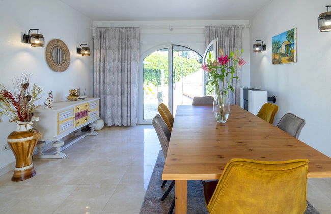 Casa de 4 quartos em Calp com piscina privada e jardim - Foto 13