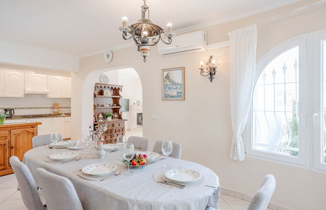 Casa de 4 quartos em Calp com piscina privada e jardim - Foto 15