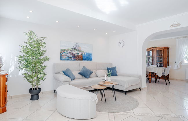 Casa de 4 quartos em Calp com piscina privada e jardim - Foto 11