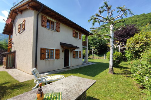 Photo 1 - Maison de 3 chambres à Corrido avec jardin et vues sur la montagne